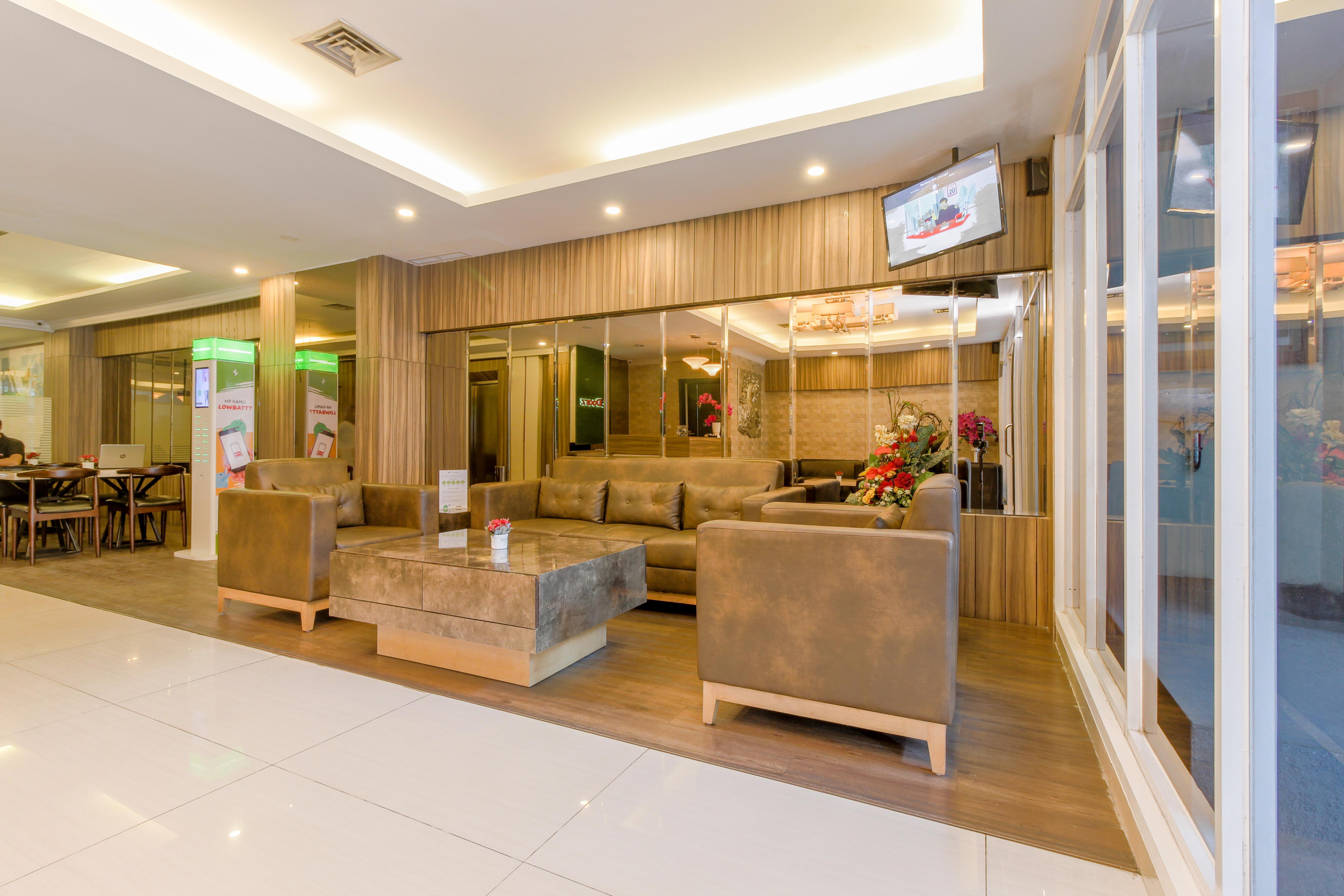 ג'קרטה Reddoorz Plus @ Thamrin מראה חיצוני תמונה